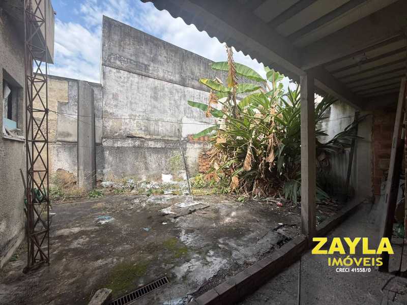 Conheça 18. do imóvel - Ótima oportunidade no Condomínio Bairro Araujo! Casa Linear, 2 quartos, sala, cozinha, dependência e 4 vagas de Garagem !! Agende sua visita!!!! - CAC00183 - 18 18. - 18