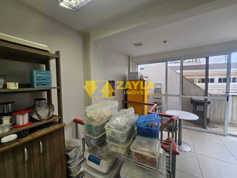 Conheça 14 do imóvel - EXCELENTE OPORTUNIDADE NO SHOPPING MIDTOWN, SALA, 2 ANDARES, RECEPÇÃO, COPA /COZINHA, ARMÁRIOS EMBUTIDOS! AGENDE SUA VISITA!! - SLC00023 - 15 14 - 15