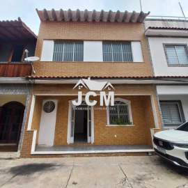 Oportunidade Única - Casa duplex sala 3 quartos 2 banheiros em bairro residencial. - JCCA30060