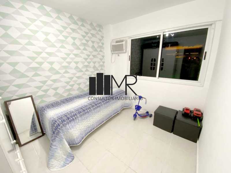 Quarto - 22