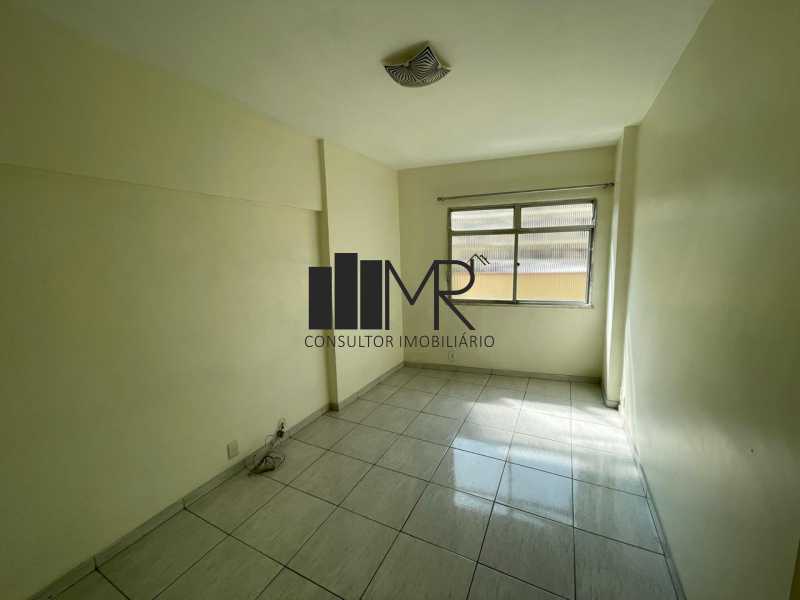 Quarto - 9