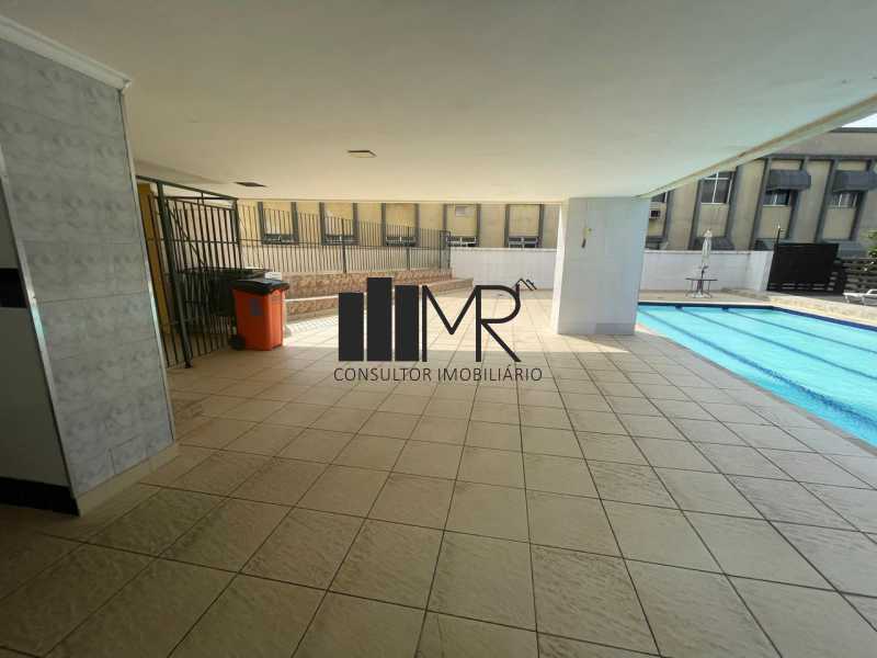 Área da piscina  - 15