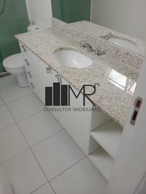 b655ce49-1ce5-4550-b287-e1102f - 5