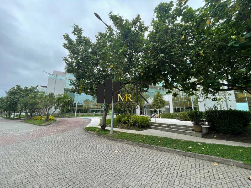 4667_G1698696136 - 10