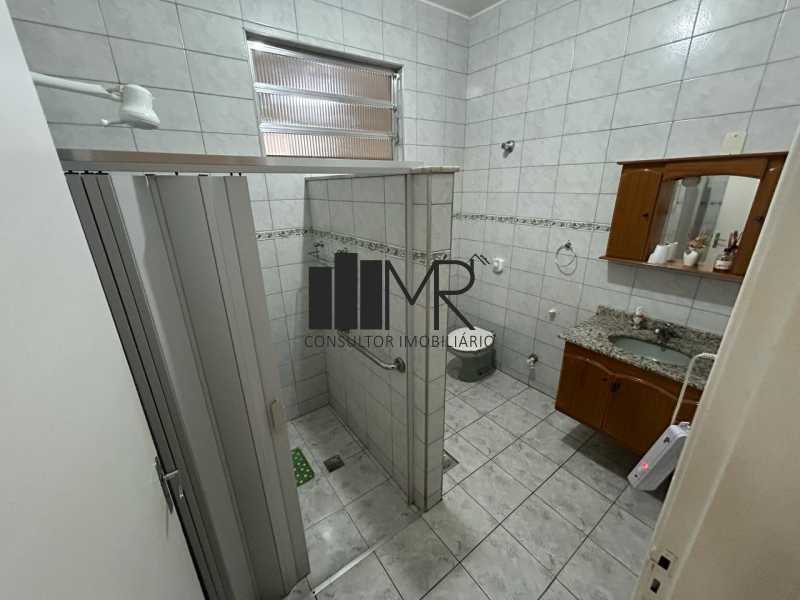 b4945fb5-3d2d-4cdd-810b-90f60b - 4