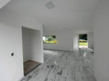 Casa Duplex à Venda – 3 Dormitórios (2 Suítes) – Anil – 214 m² com 5 Vagas e Vista Livre no Bosque dos Esquilos - R52179 Casa Duplex à Venda – 3 Dormitórios (2 Suítes) – Anil – 214 m² com 5 Vagas e Vista Livre no Bosque dos Esquilos - R52179