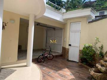 Casa Triplex à Venda - 4 Suítes - Anil - 613 m² com Piscina, Varandão e Vista Livre - DM123