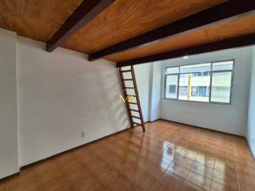 Loft Residencial à Venda - 1 quarto - Centro - 31 m² com Mezanino e Janelão para Rua - DM181
