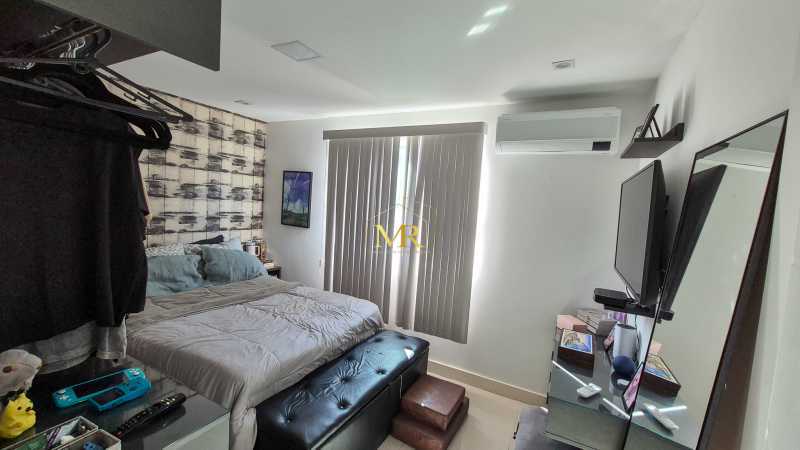 Conheça CASA 46 do imóvel - Casa Triplex à Venda em Condomínio – 4 Dormitórios (3 suítes) – Pechincha – 315 m² com Piscina, Sauna e Espaço Gourmet - G06 - 19 CASA 46 - 19