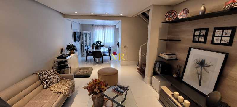 Conheça 20230619_130412 do imóvel - Casa Duplex à Venda – 4 dormitórios (1 suíte) – Freguesia (Jacarepaguá) – 189 m² no Condomínio Jardins de Flores com Quintal, Churrasqueira e Espaço para Piscina - DM184 - 2 20230619_130412 - 2