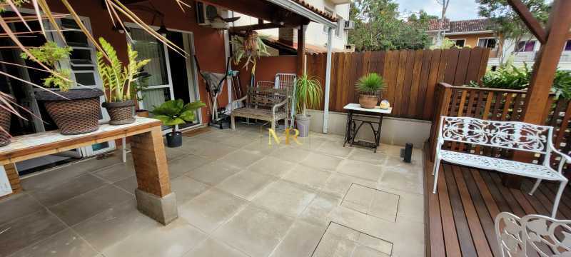 Conheça 20230619_131207 do imóvel - Casa Duplex à Venda – 4 dormitórios (1 suíte) – Freguesia (Jacarepaguá) – 189 m² no Condomínio Jardins de Flores com Quintal, Churrasqueira e Espaço para Piscina - DM184 - 24 20230619_131207 - 24