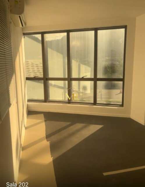 Conheça WhatsApp Image 2025-10-22 at 2 do imóvel - Sala Comercial para Locação – Barra da Tijuca – 123 m² com Ar-Condicionado e 4 Vagas - R009 - 3 WhatsApp Image 2025-10-22 at 2 - 3