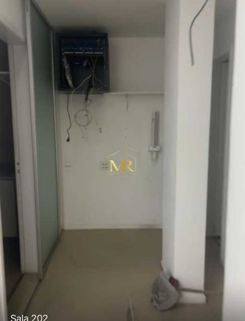 Conheça WhatsApp Image 2025-10-22 at 2 do imóvel - Sala Comercial para Locação – Barra da Tijuca – 123 m² com Ar-Condicionado e 4 Vagas - R009 - 5 WhatsApp Image 2025-10-22 at 2 - 5