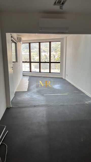Conheça WhatsApp Image 2025-10-23 at 1 do imóvel - Sala Comercial para Locação – Barra da Tijuca – 123 m² com Ar-Condicionado e 4 Vagas - R009 - 1 WhatsApp Image 2025-10-23 at 1 - 1