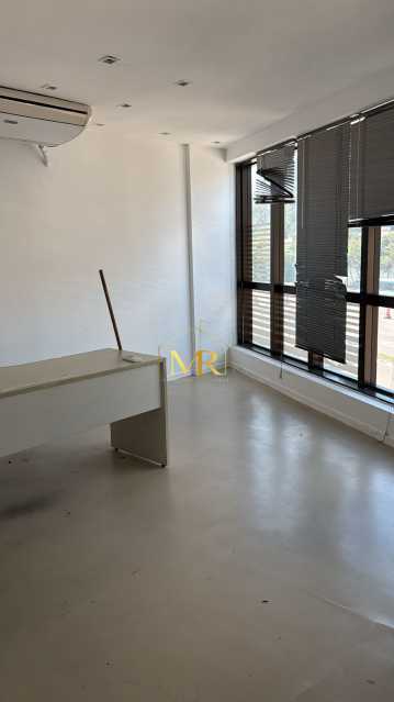 Conheça WhatsApp Image 2025-10-23 at 1 do imóvel - Sala Comercial para Locação – Barra da Tijuca – 123 m² com Ar-Condicionado e 4 Vagas - R009 - 10 WhatsApp Image 2025-10-23 at 1 - 10