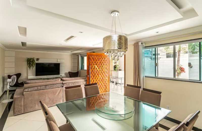 Conheça 4 do imóvel - Casa em Condomínio para Locação - 4 Suítes - Recreio dos Bandeirantes - 288 m² com Piscina Privativa, Churrasqueira e 2 Vagas de Garagem - G09 - 4 4 - 4