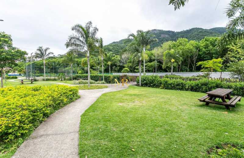 Conheça WhatsApp Image 2025-10-27 at 1 do imóvel - Casa em Condomínio para Locação - 4 Suítes - Recreio dos Bandeirantes - 288 m² com Piscina Privativa, Churrasqueira e 2 Vagas de Garagem - G09 - 27 WhatsApp Image 2025-10-27 at 1 - 27