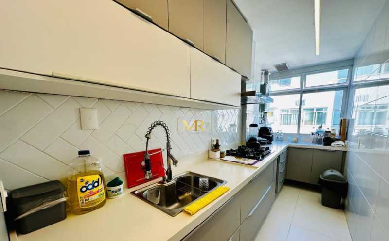 Conheça 15 do imóvel - Cobertura Duplex para Locação - 3 Dormitórios (1 Suíte) - Freguesia (Jacarepaguá) - 198 m² com Piscina Privativa, Área Gourmet e Mobiliada - R012 - 15 15 - 15