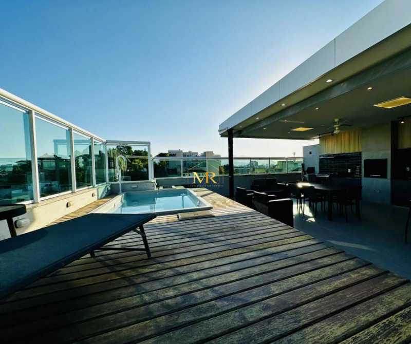 Conheça 1 do imóvel - Cobertura Duplex para Locação - 3 Dormitórios (1 Suíte) - Freguesia (Jacarepaguá) - 198 m² com Piscina Privativa, Área Gourmet e Mobiliada - R012 - 1 1 - 1