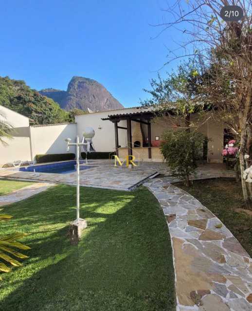 Conheça 2 do imóvel - Casa em Condomínio à Venda - 6 Dormitórios (5 Suítes) - Jacarepaguá - 615 m² com Piscina, Espaço Gourmet e Vista para a Pedra Branca - DM187 - 2 2 - 2