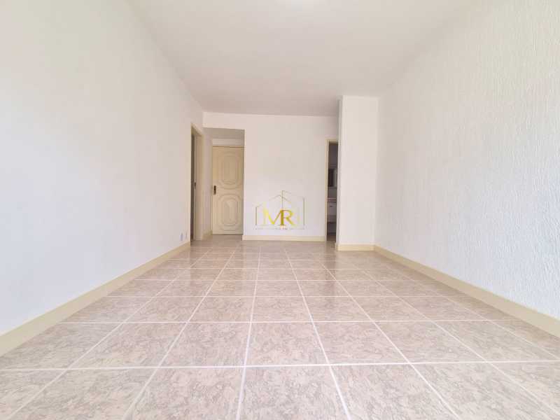 Conheça 2 do imóvel - Apartamento à Venda - 2 Dormitórios - Freguesia (Jacarepaguá) - 67 m² com Sala Ampla e Varanda - DM192 - 2 2 - 2