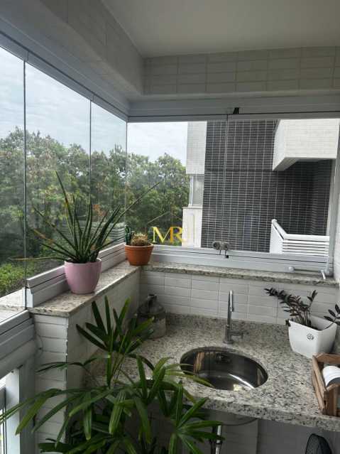 Conheça 3 do imóvel - Apartamento à Venda - 2 Dormitórios (2 Suítes) - Barra da Tijuca - 82 m² com Varanda Gourmet e Churrasqueira - Imóvel de Leilão - M002 - 3 3 - 3