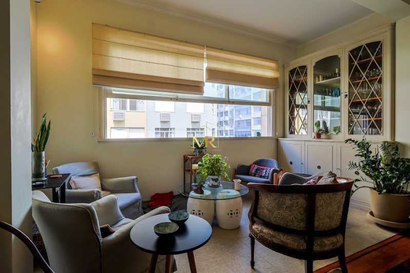 Conheça 2 do imóvel - Apartamento à Venda - 4 Dormitórios (1 Suíte) - Copacabana - 197 m² com 1 Vaga, Frente e Reformado - DM196 - 2 2 - 2