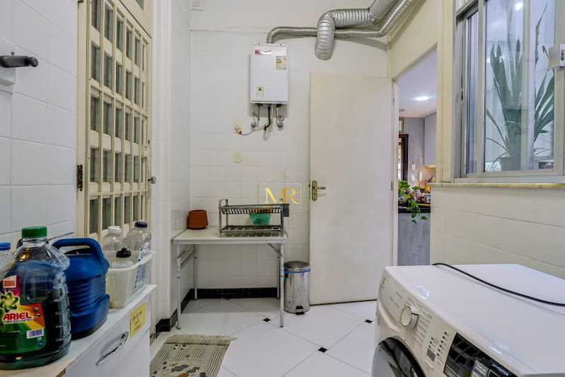 Conheça 16 do imóvel - Apartamento à Venda - 4 Dormitórios (1 Suíte) - Copacabana - 197 m² com 1 Vaga, Frente e Reformado - DM196 - 16 16 - 16