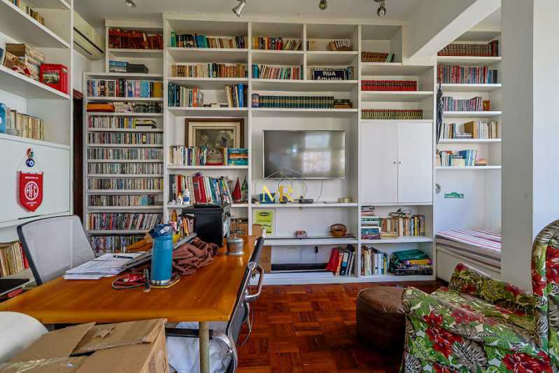 Conheça 22 do imóvel - Apartamento à Venda - 4 Dormitórios (1 Suíte) - Copacabana - 197 m² com 1 Vaga, Frente e Reformado - DM196 - 22 22 - 22