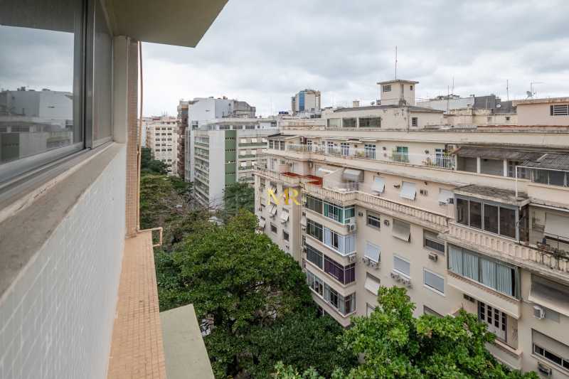 Conheça 3 do imóvel - Apartamento à Venda - 3 Dormitórios (1 Suíte) - Copacabana - 197 m² com 1 Vaga, Frente e Reformado - DM197 - 3 3 - 3