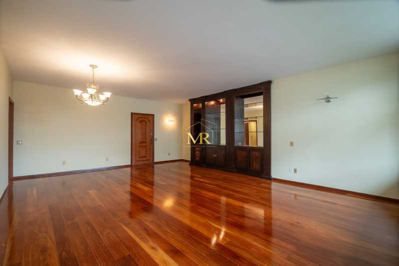 Conheça 4 do imóvel - Apartamento à Venda - 3 Dormitórios (1 Suíte) - Copacabana - 197 m² com 1 Vaga, Frente e Reformado - DM197 - 4 4 - 4