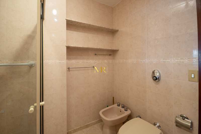 Conheça 19 do imóvel - Apartamento à Venda - 3 Dormitórios (1 Suíte) - Copacabana - 197 m² com 1 Vaga, Frente e Reformado - DM197 - 19 19 - 19