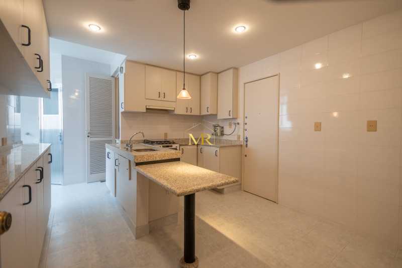 Conheça 20 do imóvel - Apartamento à Venda - 3 Dormitórios (1 Suíte) - Copacabana - 197 m² com 1 Vaga, Frente e Reformado - DM197 - 20 20 - 20