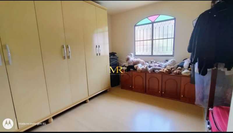 Conheça 5 do imóvel - Casa de Rua à Venda - 4 Dormitórios - Taquara - 230 m² com Piscina, Churrasqueira e 4 Vagas - R019 - 5 5 - 5