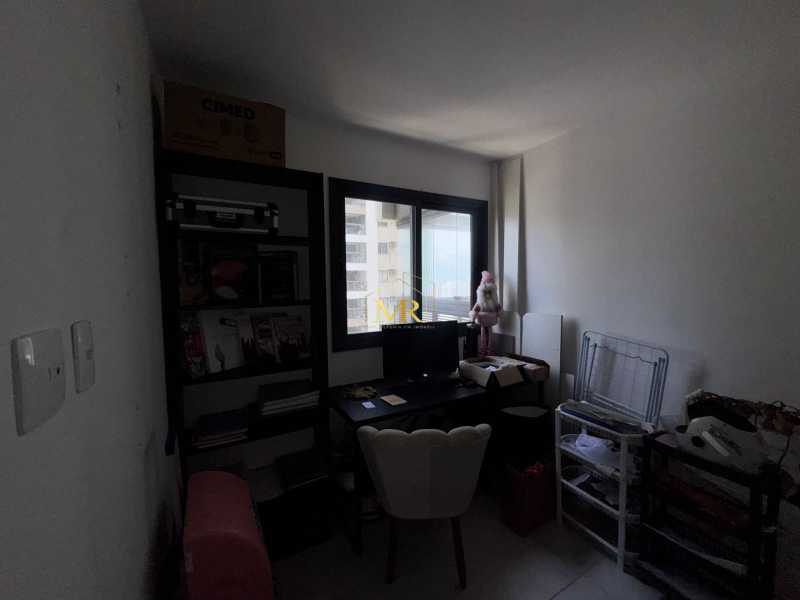 Conheça 28 do imóvel - Apartamento à Venda - 3 Dormitórios (1 Suíte) - Barra da Tijuca - 82 m² com Varanda, Mobiliado e Vista Livre - R023 - 28 28 - 28