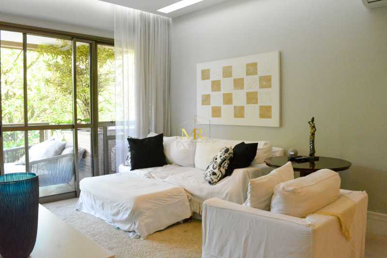 Conheça 1 do imóvel - Apartamento à Venda - 3 Dormitórios (1 Suíte) - Barra da Tijuca - 160 m² com Varanda Ampla, Vista para a Lagoa e 2 Vagas - R025 - 1 1 - 1