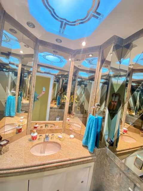 Conheça 8 do imóvel - Apartamento à Venda - 4 Dormitórios (3 Suítes) - Barra da Tijuca - 377 m² com Varandas 360°, Vista Mar e 4 Vagas - R026 - 8 8 - 8