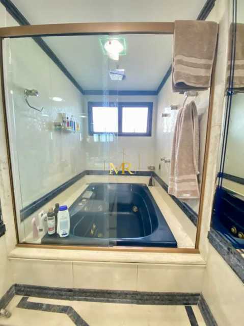 Conheça 13 do imóvel - Apartamento à Venda - 4 Dormitórios (3 Suítes) - Barra da Tijuca - 377 m² com Varandas 360°, Vista Mar e 4 Vagas - R026 - 13 13 - 13