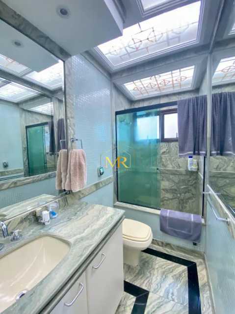 Conheça 22 do imóvel - Apartamento à Venda - 4 Dormitórios (3 Suítes) - Barra da Tijuca - 377 m² com Varandas 360°, Vista Mar e 4 Vagas - R026 - 22 22 - 22