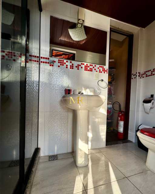 Conheça 14 do imóvel - Casa em Condomínio à Venda - 4 Dormitórios (2 Suítes) - Pechincha - 150 m² com Terraço Gourmet, Reformada e 4 Vagas - DM199 - 14 14 - 14