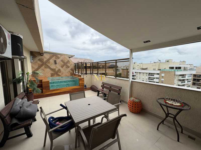 Conheça 4 do imóvel - Cobertura Duplex à Venda - 2 Dormitórios (1 Suíte) - Freguesia (Jacarepaguá) - 154 m² com Piscina Privativa, Churrasqueira e 2 Vagas - R027 - 4 4 - 4