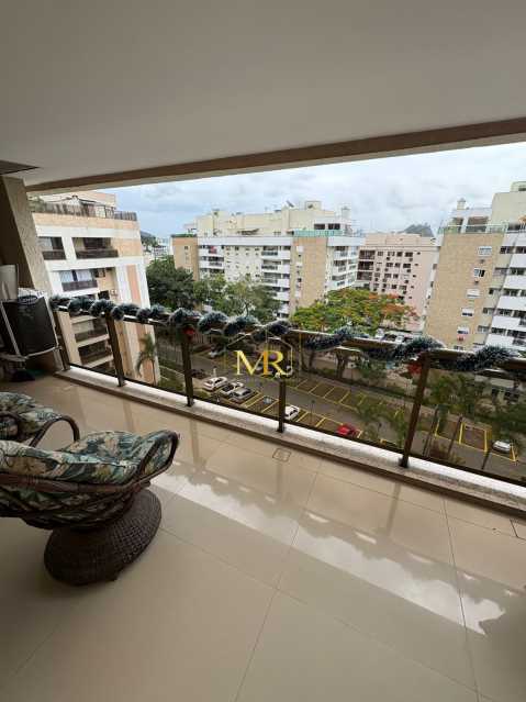 Conheça 25 do imóvel - Cobertura Duplex à Venda - 2 Dormitórios (1 Suíte) - Freguesia (Jacarepaguá) - 154 m² com Piscina Privativa, Churrasqueira e 2 Vagas - R027 - 25 25 - 25