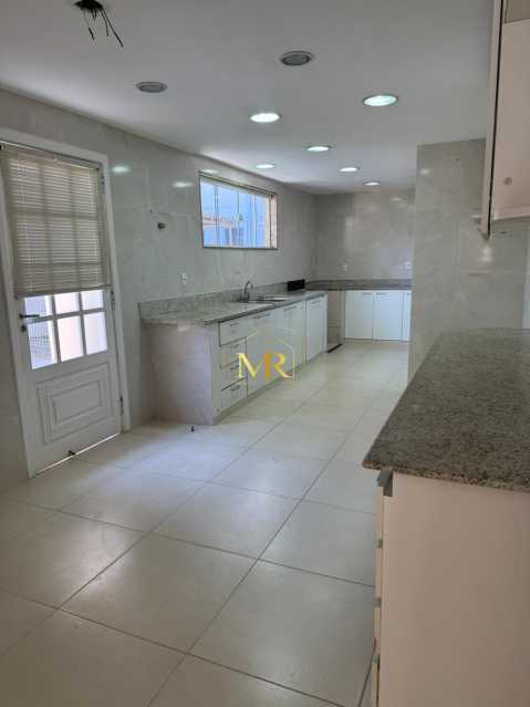 6e676a1c-5b8d-4cfe-b73e-b215e5 - 3