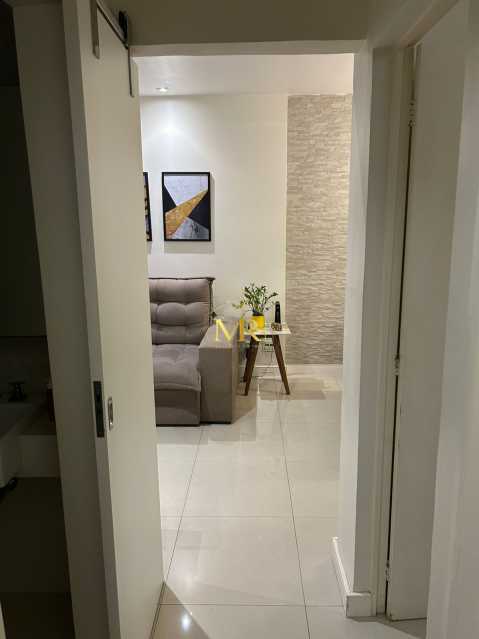 f4a7be09-7b9a-4a82-b43a-997e1b - 23