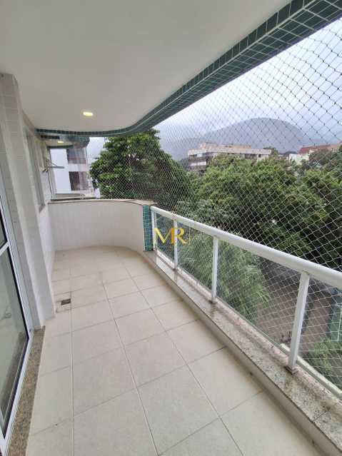 60dcaf1e-0c4b-4c5c-b5c1-f0d94d - 1