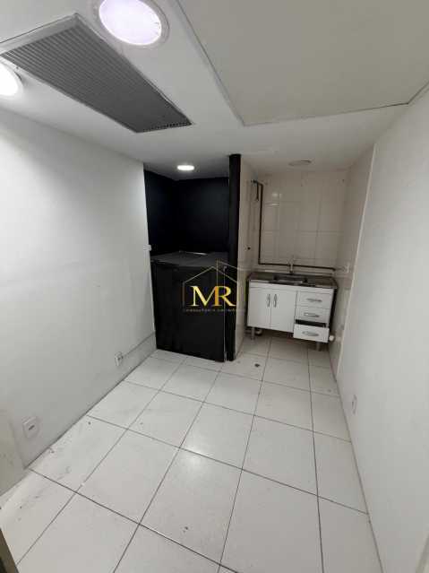 3f3a0372-edfd-42ad-ab2a-ef1c7c - 4