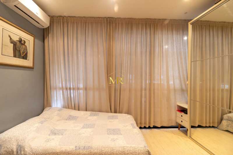 Conheça Paulo Mazzucchelli 74-102 03-q do imóvel - Apartamento 3 quartos, 1 suíte reformado de 150 m² no Jardim Oceânico varandão frontal e 2 vagas - Barra da Tijuca - DM237 - 13 Paulo Mazzucchelli 74-102 03-q - 13