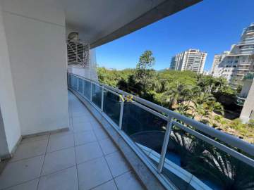 Apartamento à venda Rua dos Jacarandás, Barra da Tijuca, Rio de Janeiro - R$ 1.500.000 - PC0013 Apartamento à venda Rua dos Jacarandás, Barra da Tijuca, Rio de Janeiro - R$ 1.500.000 - PC0013