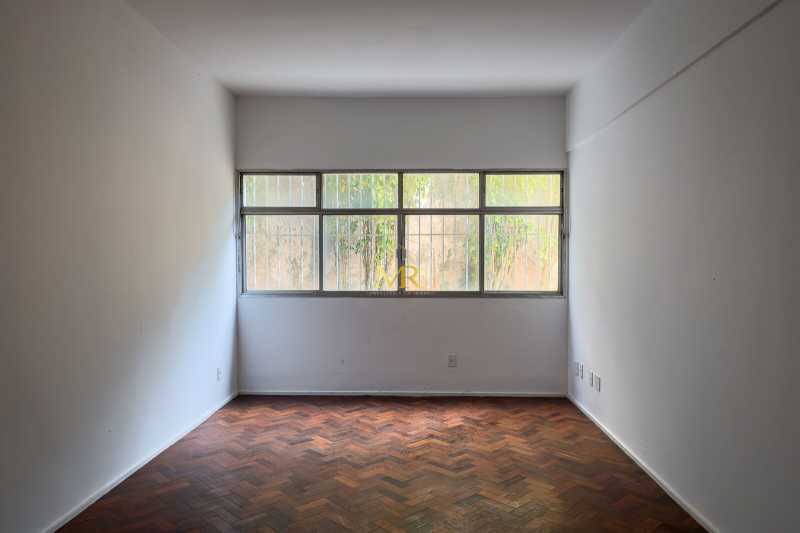 Conheça Viúva Lacerda 249-107 01-sala do imóvel - Apartamento de 93 m² no Humaitá 3 quartos, reformado e com aquecimento central - DM243 - 2 Viúva Lacerda 249-107 01-sala - 2