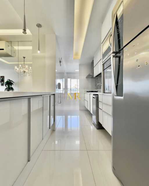 Conheça 04 Cozinha 2. do imóvel - Apartamento à Venda no Alphaland Barra da Tijuca, 120m², Último Andar e Vista para a Lagoa - AN0022 - 16 04 Cozinha 2. - 16